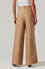 Load image into Gallery viewer, ASTR The Label Milani Linen Trousers