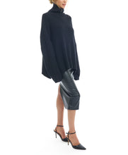 Load image into Gallery viewer, LBLC The Label Casey Sweater