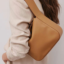 Load image into Gallery viewer, MINOR HISTORY The Frame Shoulder Bag