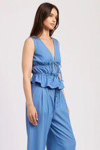 Load image into Gallery viewer, EN SAISON Liana Chambray Top