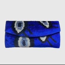 Load image into Gallery viewer, AYCA DESIGN Silk Velvet Ikat Clutch