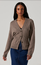 Load image into Gallery viewer, ASTR The Label Saffi Sweater