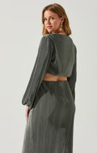 Load image into Gallery viewer, ASTR The Label Catelya Top