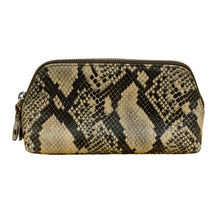 Load image into Gallery viewer, iLi NEW YORK Medium Leather Cosmetic Bag