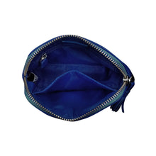 Load image into Gallery viewer, iLi NEW YORK Small Leather Cosmetic Bag