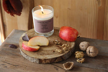 Load image into Gallery viewer, Apple, Black Tea, Nut  Blend Candle