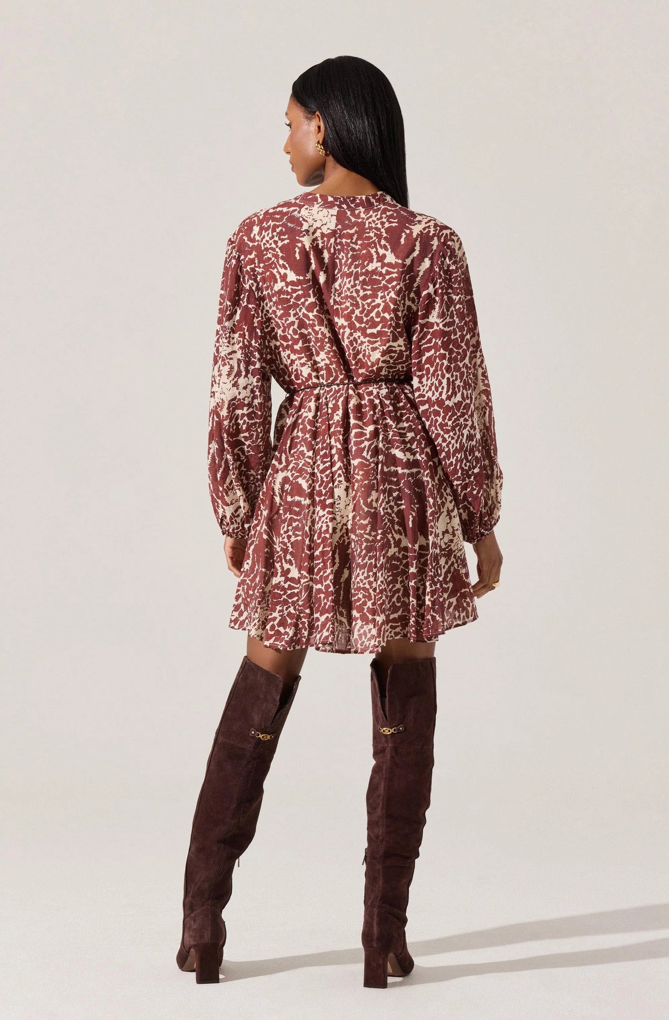 ASTR Women's Marisela Long-Sleeve Dress - Rust Print - M ASTR Women's Marisela Long-Sleeve Dress - Rust Print - M