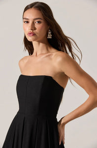 ASTR The Label Reiona Strapless Pleated Midi Dress