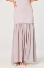 Load image into Gallery viewer, ASTR The Label Aloyse Contrast Gathered Maxi Skirt