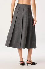 Load image into Gallery viewer, ASTR The Label Kelsie Pleated Midi Skirt