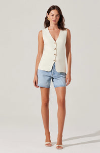ASTR The Label Jayce V-Neck Sweater Vest