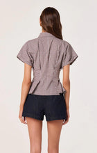 Load image into Gallery viewer, ASTR The Label Beck Top