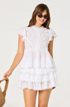 Load image into Gallery viewer, ASTR The Label Jenny Eyelet Flutter Sleeve Top