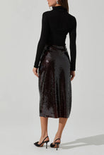 Load image into Gallery viewer, ASTR Dova Sequin Midi Skirt