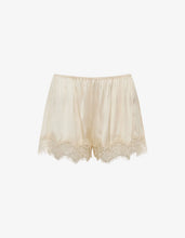Load image into Gallery viewer, RUMORED Bloom Lace Trim Short