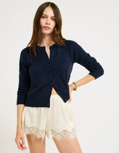 Load image into Gallery viewer, RUMORED Bloom Lace Trim Short