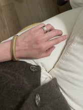 Load image into Gallery viewer, JANIS SAVITT Single Cobra Bracelet - GOLD