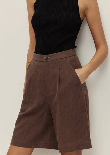 ELODIE Dion Bermuda Shorts