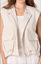 Load image into Gallery viewer, ASTR The Label Radley Oversized Cargo Zip Vest
