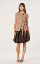 Load image into Gallery viewer, ASTR The Label Darrien Vest