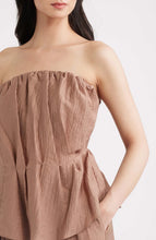 Load image into Gallery viewer, A.REN Lumin Crinkle Strapless Top