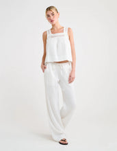 Load image into Gallery viewer, RUMORED Willow Lace Trim Top
