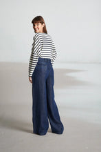 Load image into Gallery viewer, MAT DE MISAINE Perros Soft Wide-Leg Denim Jeans