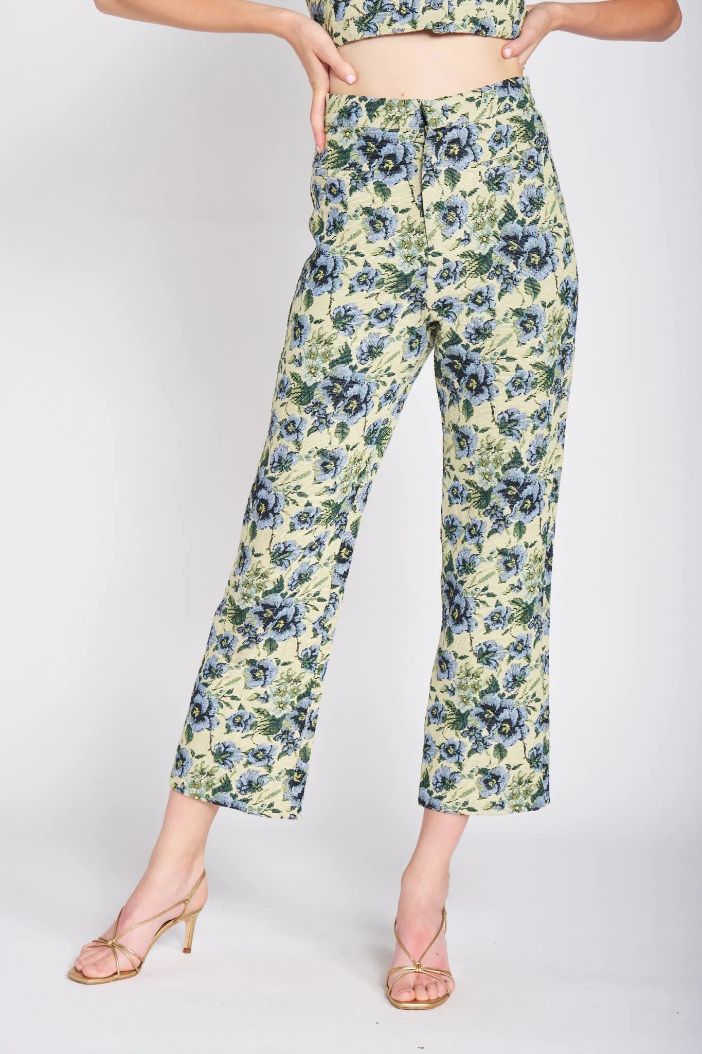 Black Floral High Waist Crop Trousers | New Look