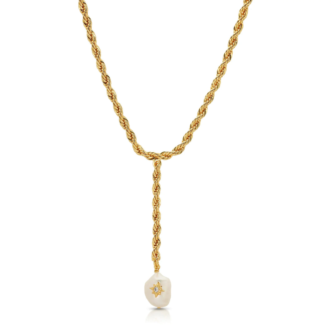 LEEADA Descanso Pearl Lariat Necklace