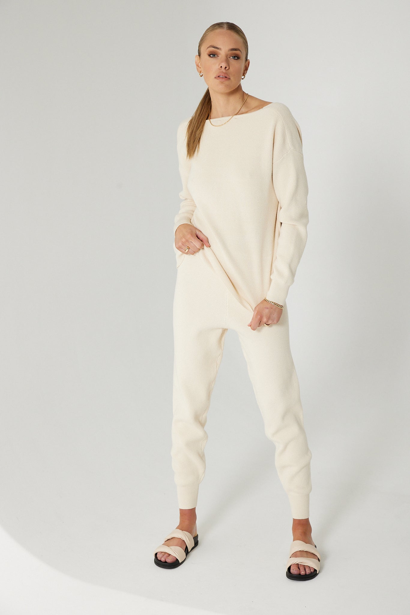 SOVERE Solace Combo Knit Reverse Set – THD Shoppe